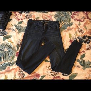 AE dark wash jegging size 4 long